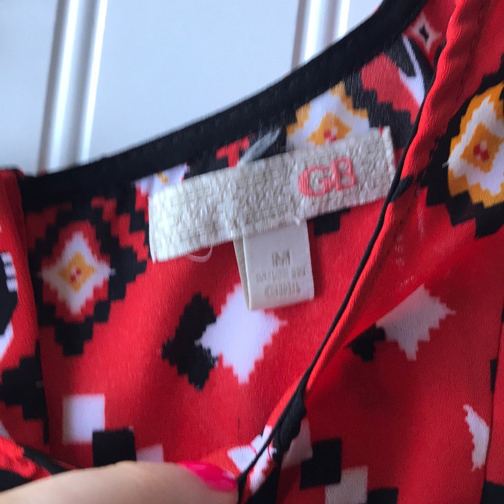 5/$25 Aztec top sleeveless airy red black yellow - Picture 4 of 8